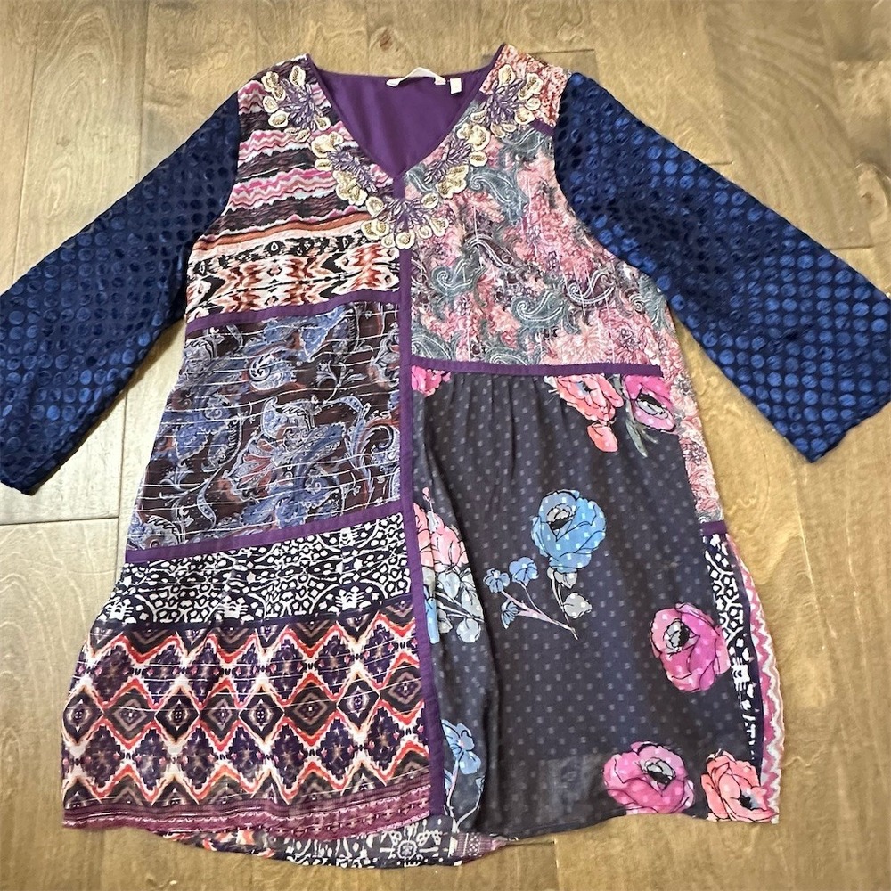 Soft Surroundings Tunic Top Womens Petite Small Multicolor Beaded V-Neck